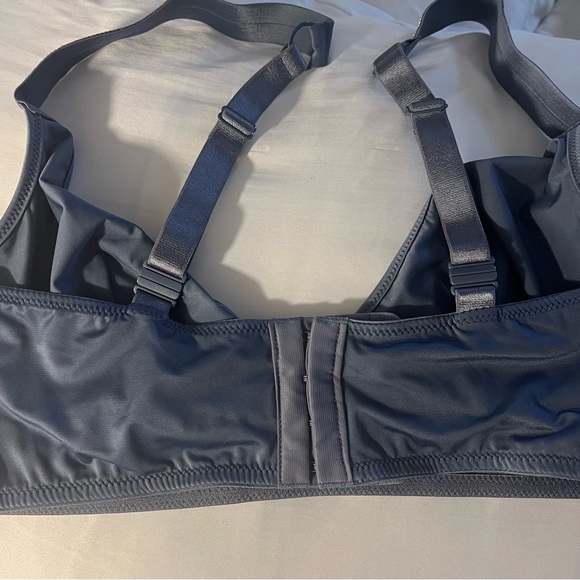 Victoria’s Secret Rhinestone bra - Picture 5 of 5